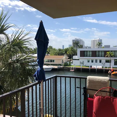 Golden Isles Suite 315